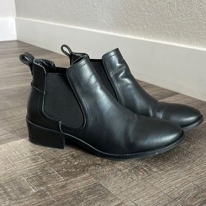 Steve Madden Leather Chelsea Boot - Sz 9.5
